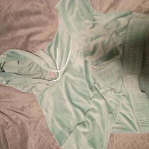 No Boundaries Green Hoodie Soft Relaxed Fit